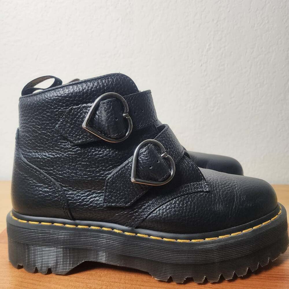 Dr. Martens Devon Heart Platform Boots Womens Size 11 Black Leather Ankle